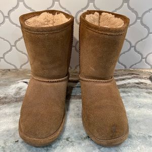 Bearpaw Elle Short boots